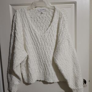 Dear John Very Cozy Textured White V-Neck Sweater